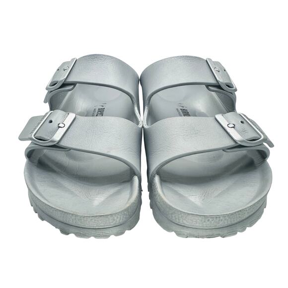 Birkenstock | Women | Arizona Essentials Metallic Silver Light Sandals | 9-9.5 - Picture 4 of 15